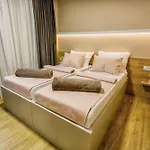 Apparition Hill Apartman