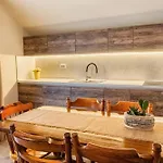 Apartman Apparition Hill *