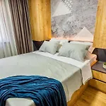 Apparition Hill Apartman *